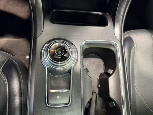 Used 2019 Ford Fusion Titanium image 22