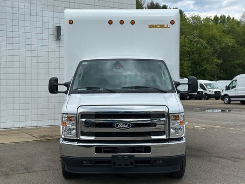 New 2027 Ford E-450 and Econoline 450 Super Duty w/ Power Equipment Group RWD image 27