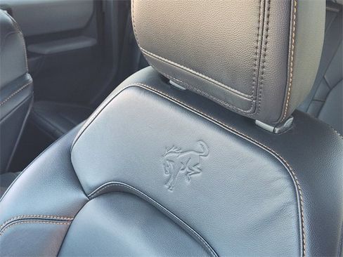 Used 2022 Ford Bronco Badlands image 15