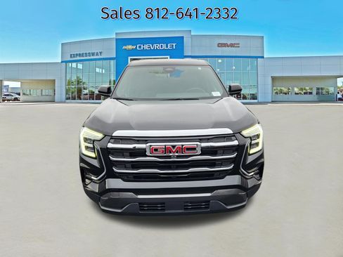 Used 2025 GMC Terrain Elevation AWD/4WD image 2