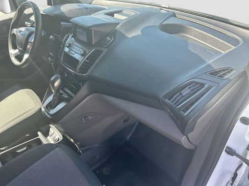 Used 2019 Ford Transit Connect XL image 27