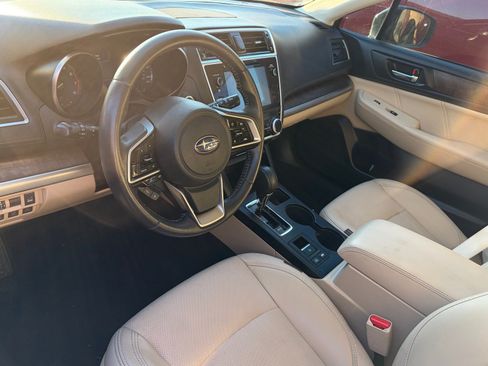 Used 2018 Subaru Outback 2.5i Limited AWD/4WD image 8