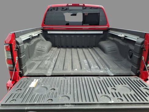 Certified 2024 Nissan Frontier SV w/ SV Convenience Package RWD image 11