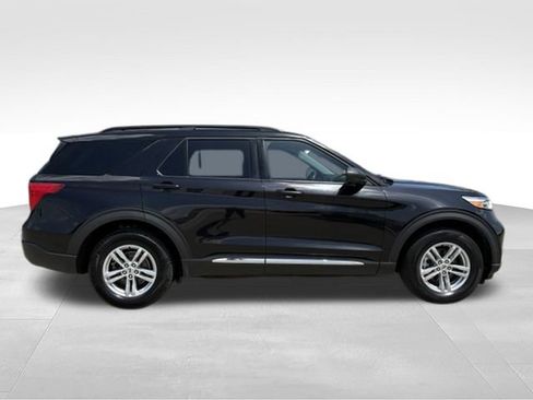 Used 2022 Ford Explorer XLT AWD/4WD image 21