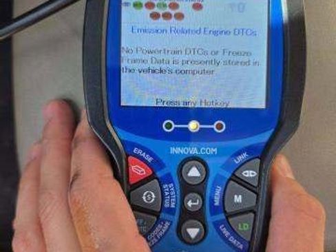 Used 2017 Ford Escape Titanium image 7