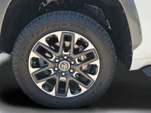 Used 2024 Toyota Tundra Limited w/ Power Package AWD/4WD image 25