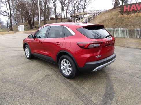 Used 2023 Ford Escape Active w/ Tech Pack #2 image 2