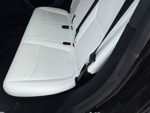 Used 2026 Tesla Model Y Long Range AWD/4WD image 9