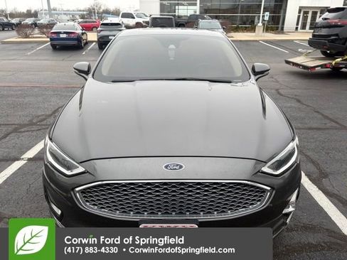 Used 2019 Ford Fusion Titanium image 2