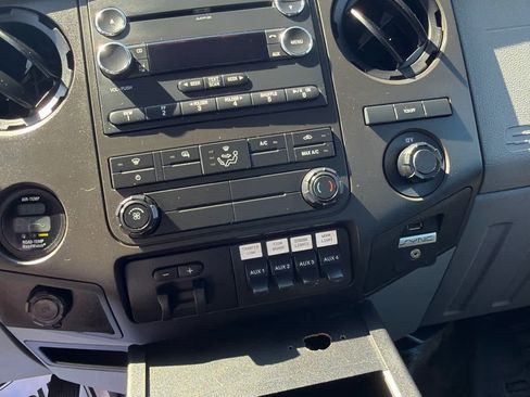 Used 2016 Ford F450 XL w/ Power Equipment Group RWD image 32