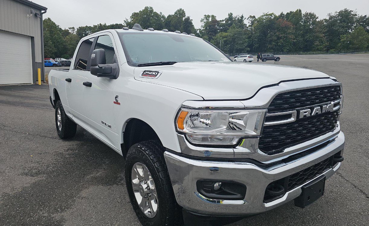 Used 2024 RAM 2500 Big Horn w/ Snow Chief Group AWD/4WD image 2