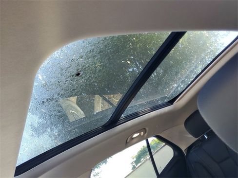 Certified 2021 Buick Envision Essence w/ Technology Package I image 21