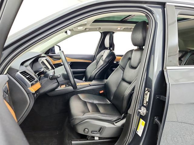 Used 2021 Volvo XC90 T6 Momentum w/ Climate Package AWD/4WD image 22