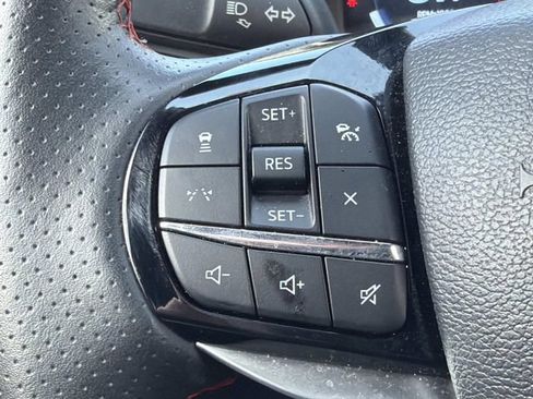 Used 2025 Ford Explorer ST-Line w/ ST-Line Street Pack AWD/4WD image 25
