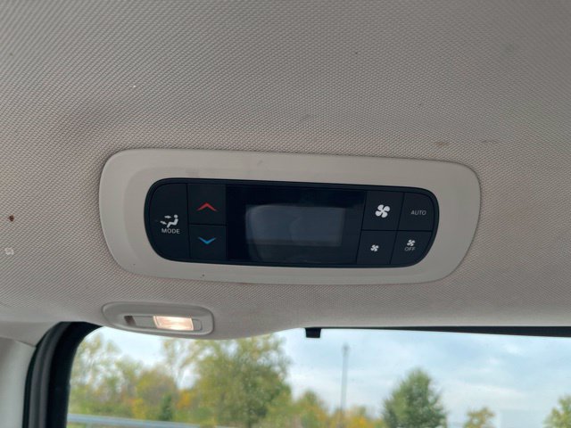 Used 2019 Chrysler Pacifica Limited FWD image 23