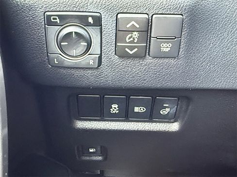 Used 2022 Lexus GX 460 Premium image 12