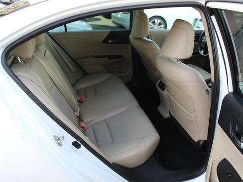 Used 2015 Honda Accord EX-L image 11