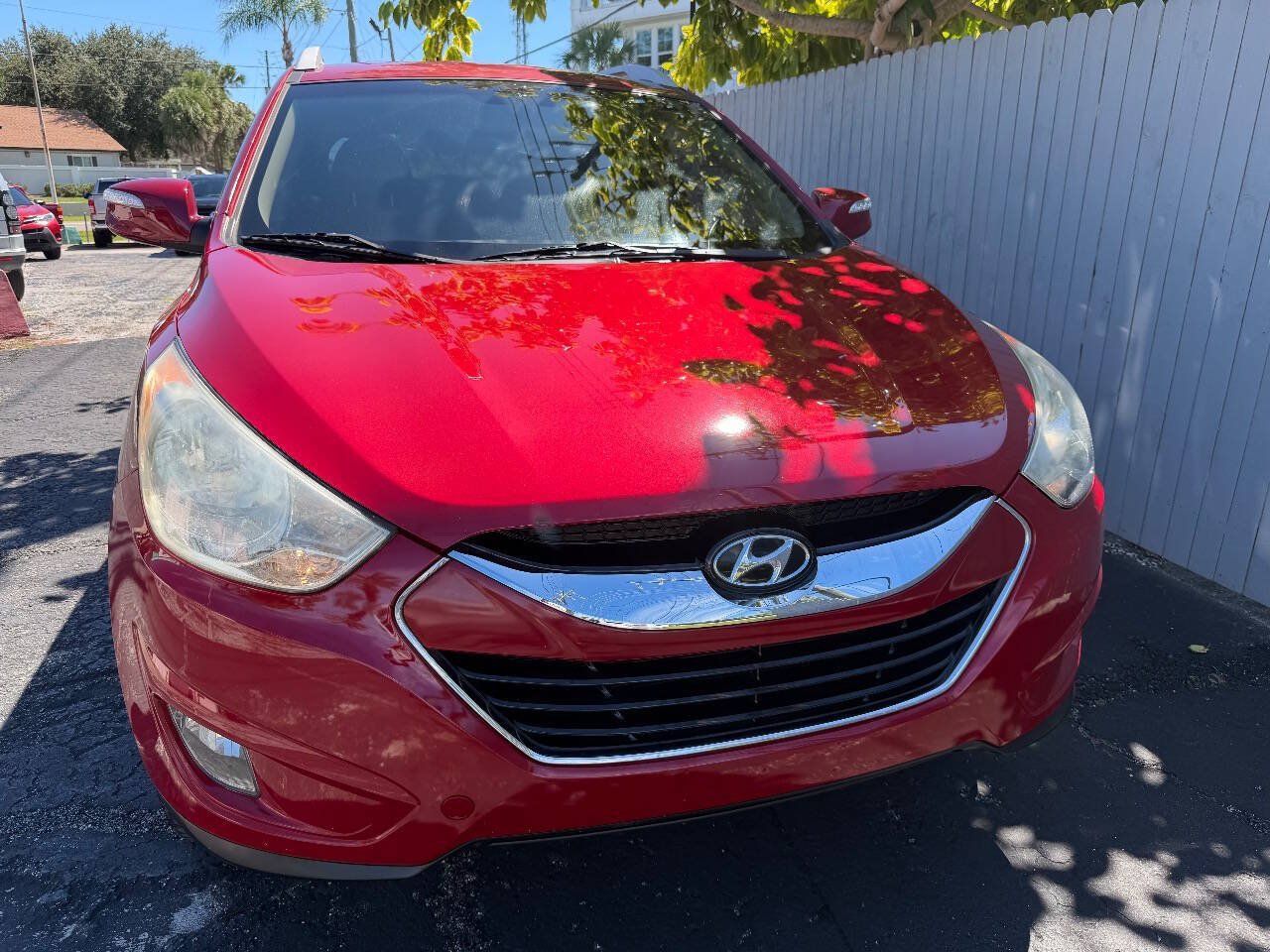 Used 2013 Hyundai Tucson Limited FWD image 2