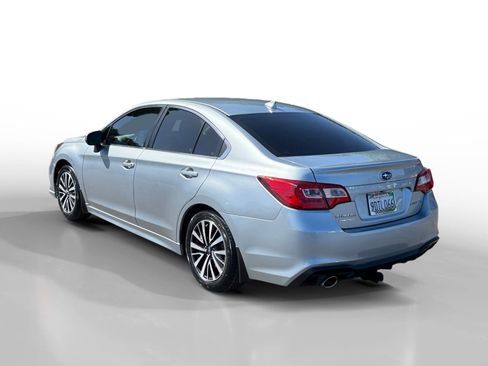 Used 2018 Subaru Legacy 2.5i Premium AWD/4WD image 3