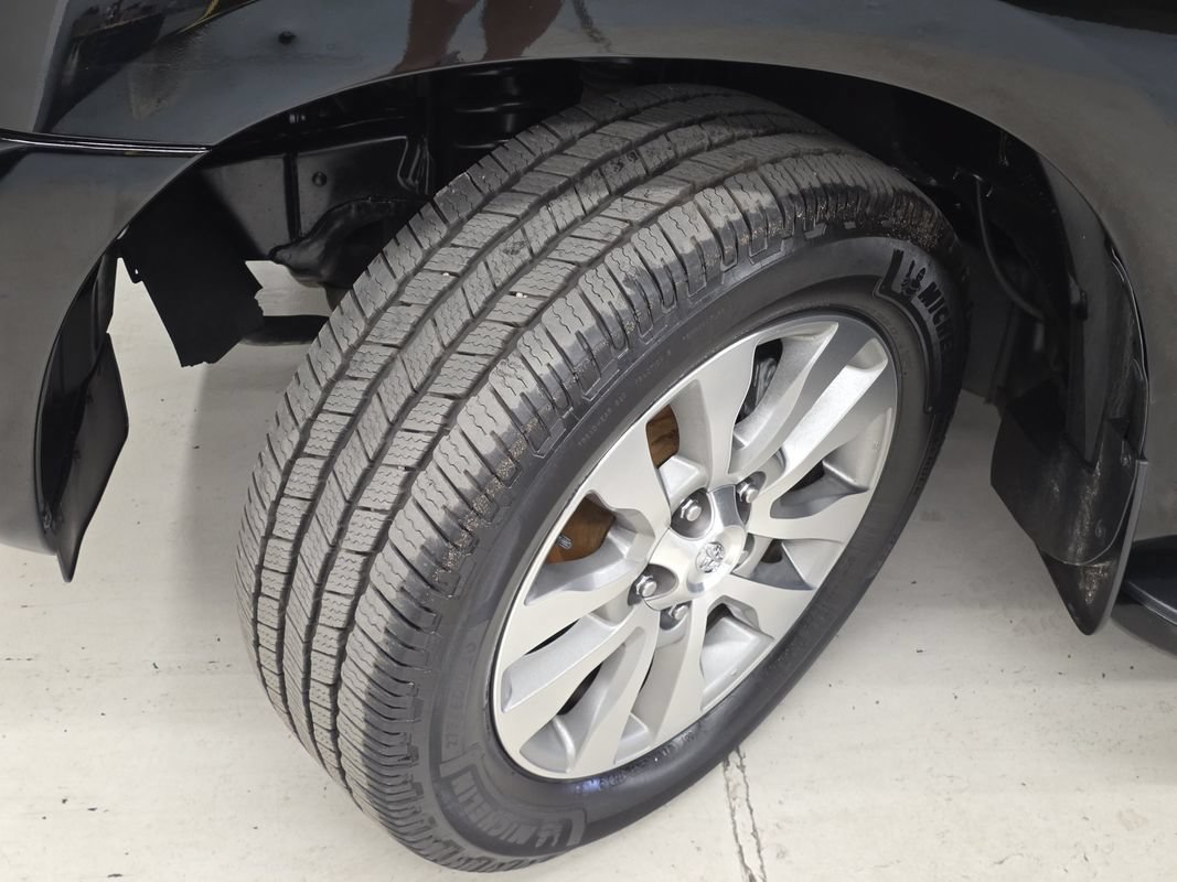 Used 2013 Toyota Sequoia Limited AWD/4WD image 47