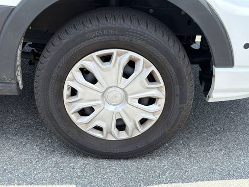 Used 2025 Ford Transit 350 XLT RWD image 12