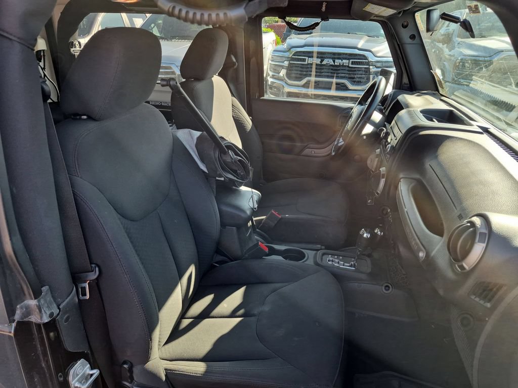 Certified 2016 Jeep Wrangler Sport AWD/4WD image 14