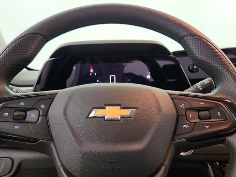Used 2025 Chevrolet TrailBlazer LT AWD/4WD image 18