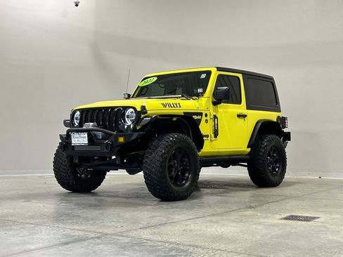 Used 2022 Jeep Wrangler Willys image 2