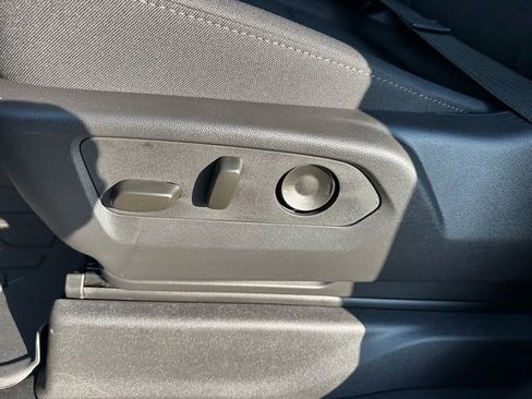 New 2025 GMC Sierra 1500 Elevation image 25