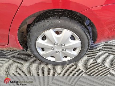 Used 2009 Toyota Yaris Sedan image 38