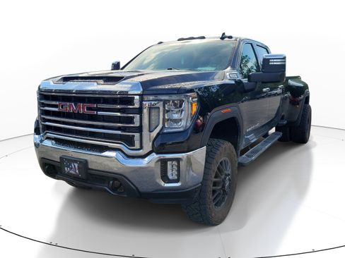 Used 2023 GMC Sierra 3500 SLT w/ SLT Convenience Package AWD/4WD image 3