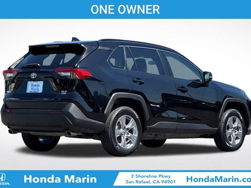 Used 2024 Toyota RAV4 XLE AWD/4WD image 4