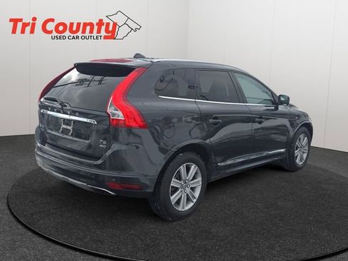 Used 2016 Volvo XC60 T6 w/ Proximity Package image 8