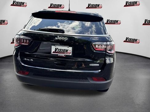 Used 2023 Jeep Compass Latitude w/ Convenience Group AWD/4WD image 6