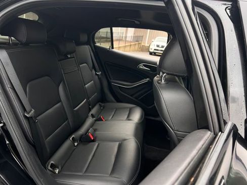 Used 2018 Mercedes-Benz GLA 250 4MATIC image 30