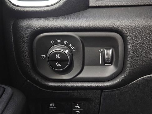 New 2026 RAM 1500 4x4 Crew Cab image 26