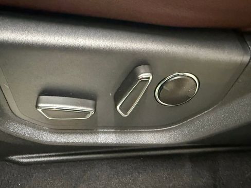 Used 2024 Ford Expedition Max Limited image 25