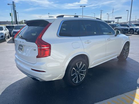 Used 2016 Volvo XC90 T6 Momentum w/ Momentum Plus Package AWD/4WD image 7