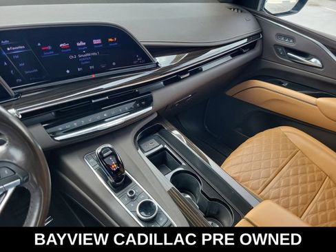 Used 2022 Cadillac Escalade ESV Premium Luxury AWD/4WD image 26
