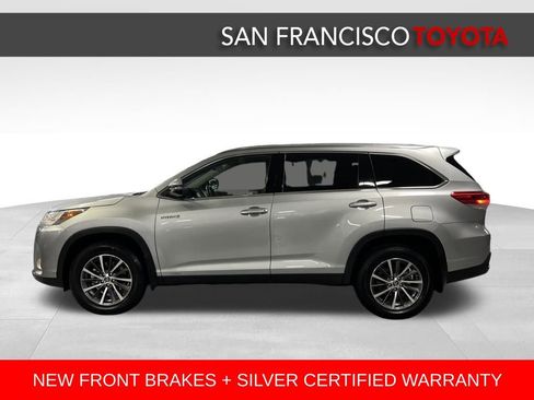Certified 2019 Toyota Highlander XLE image 2