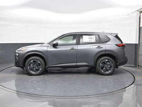 New 2026 Nissan Rogue SV image 4