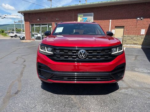Used 2022 Volkswagen Atlas Cross Sport SEL R-Line AWD/4WD image 3