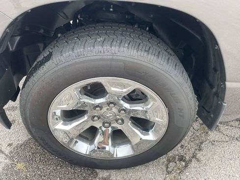 Used 2022 RAM 1500 Big Horn AWD/4WD image 9