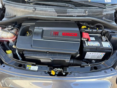 Used 2016 FIAT 500 Pop w/ Italia Package image 9