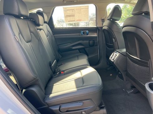 New 2026 Kia Sorento S w/ S Panoramic Sunroof Package image 13