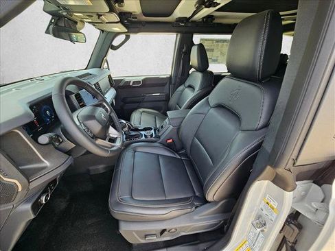 New 2026 Ford Bronco Badlands AWD/4WD image 4