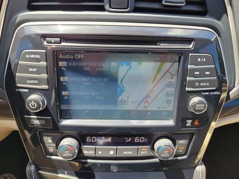 Used 2018 Nissan Maxima Platinum FWD image 28