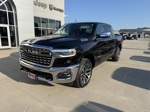 Used 2025 RAM 1500 Limited AWD/4WD image 35