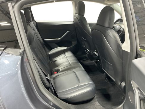 Certified 2023 Tesla Model Y Performance AWD/4WD image 11