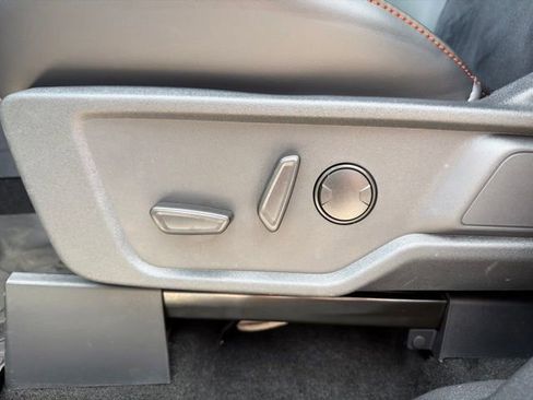 Used 2025 Ford Bronco Raptor AWD/4WD image 13